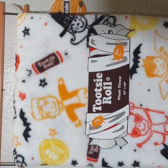 Halloween Plush Tootsie Roll Throw 50x60in - Picture 2 of 6